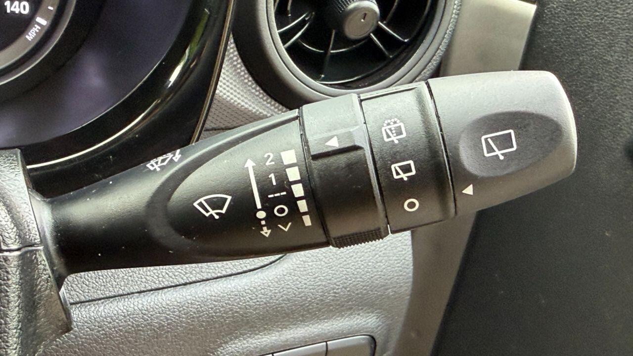 Hyundai i10 view 27