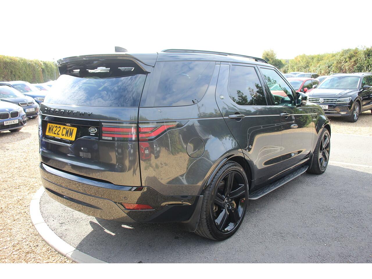 Land Rover Discovery view 11