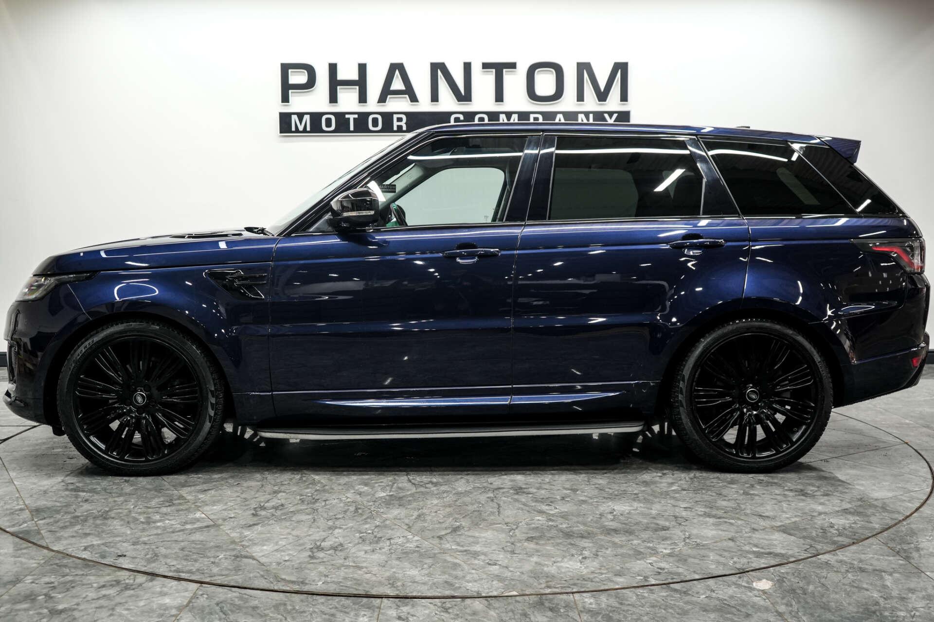 Land Rover Range Rover Sport view 3