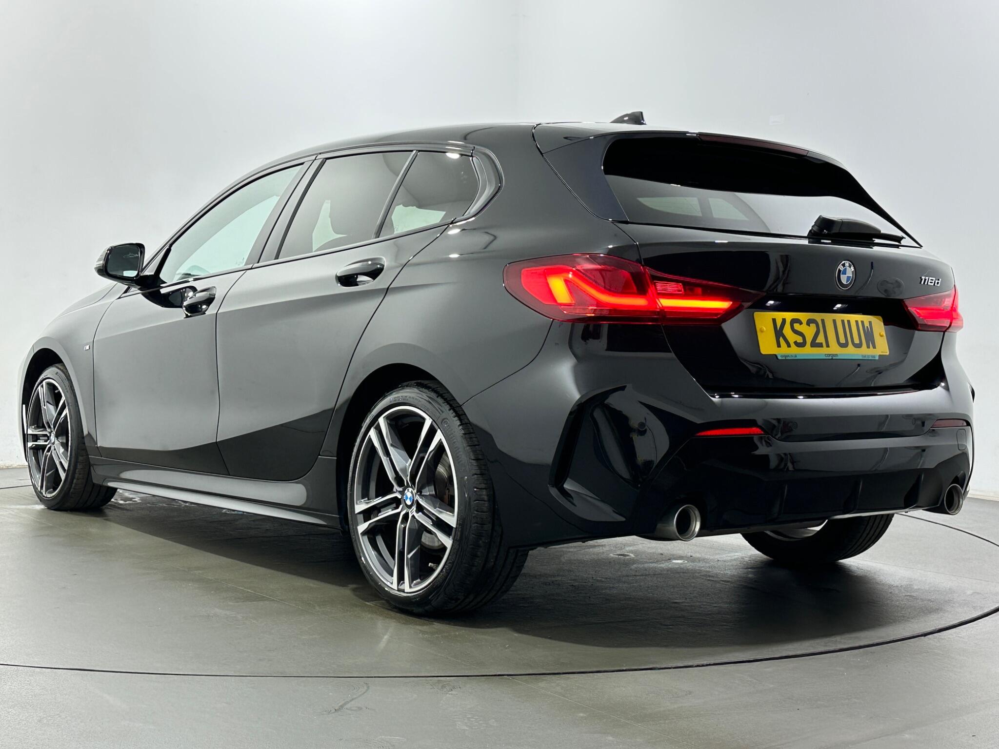 BMW 1 Series view 50