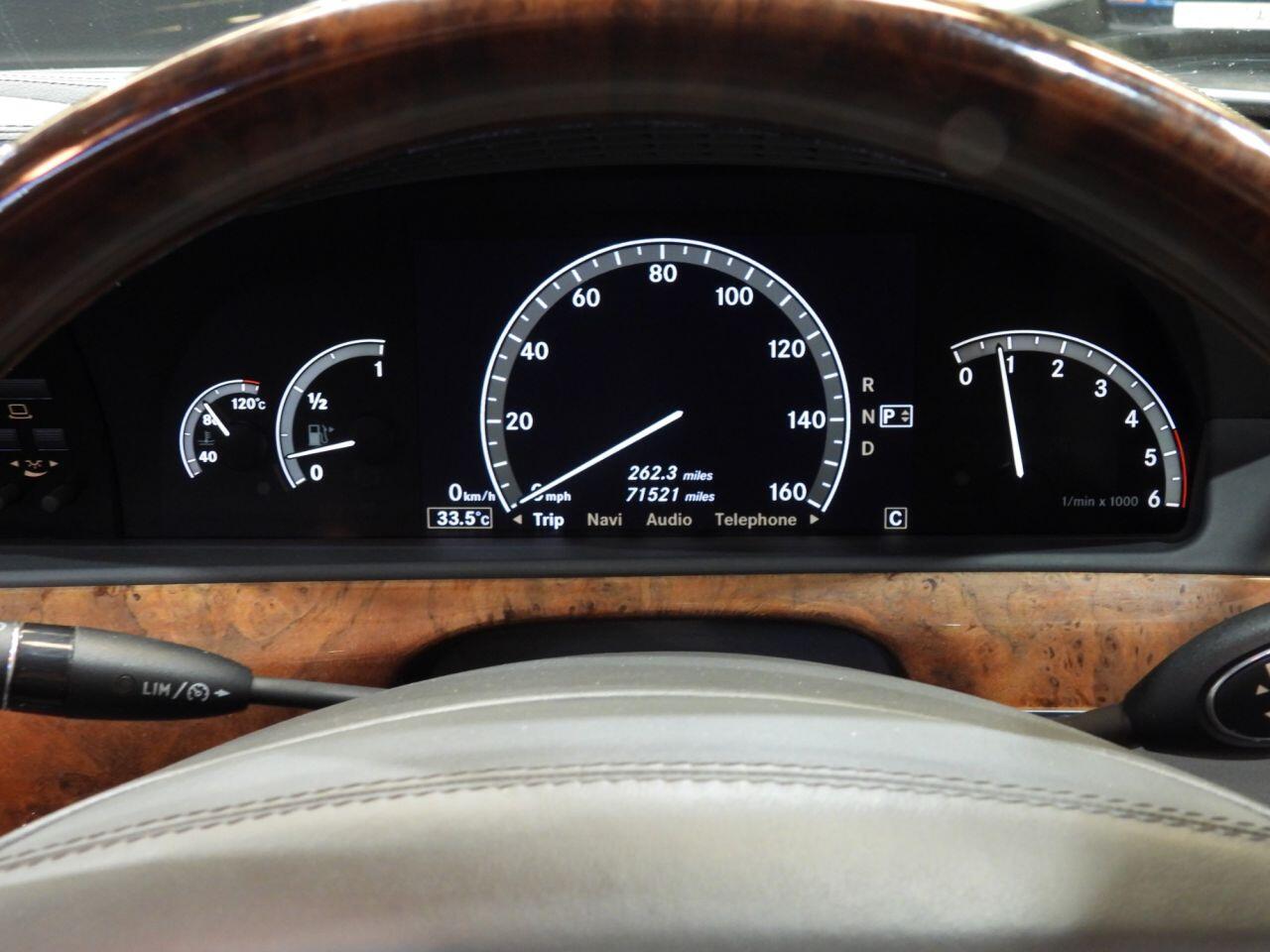Mercedes-Benz S-Class view 23