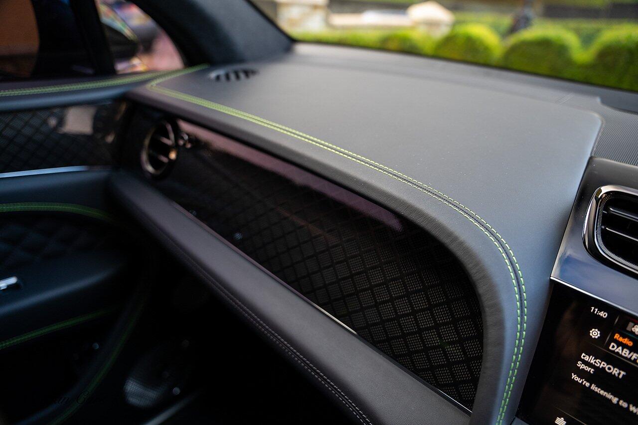 Bentley Bentayga view 64