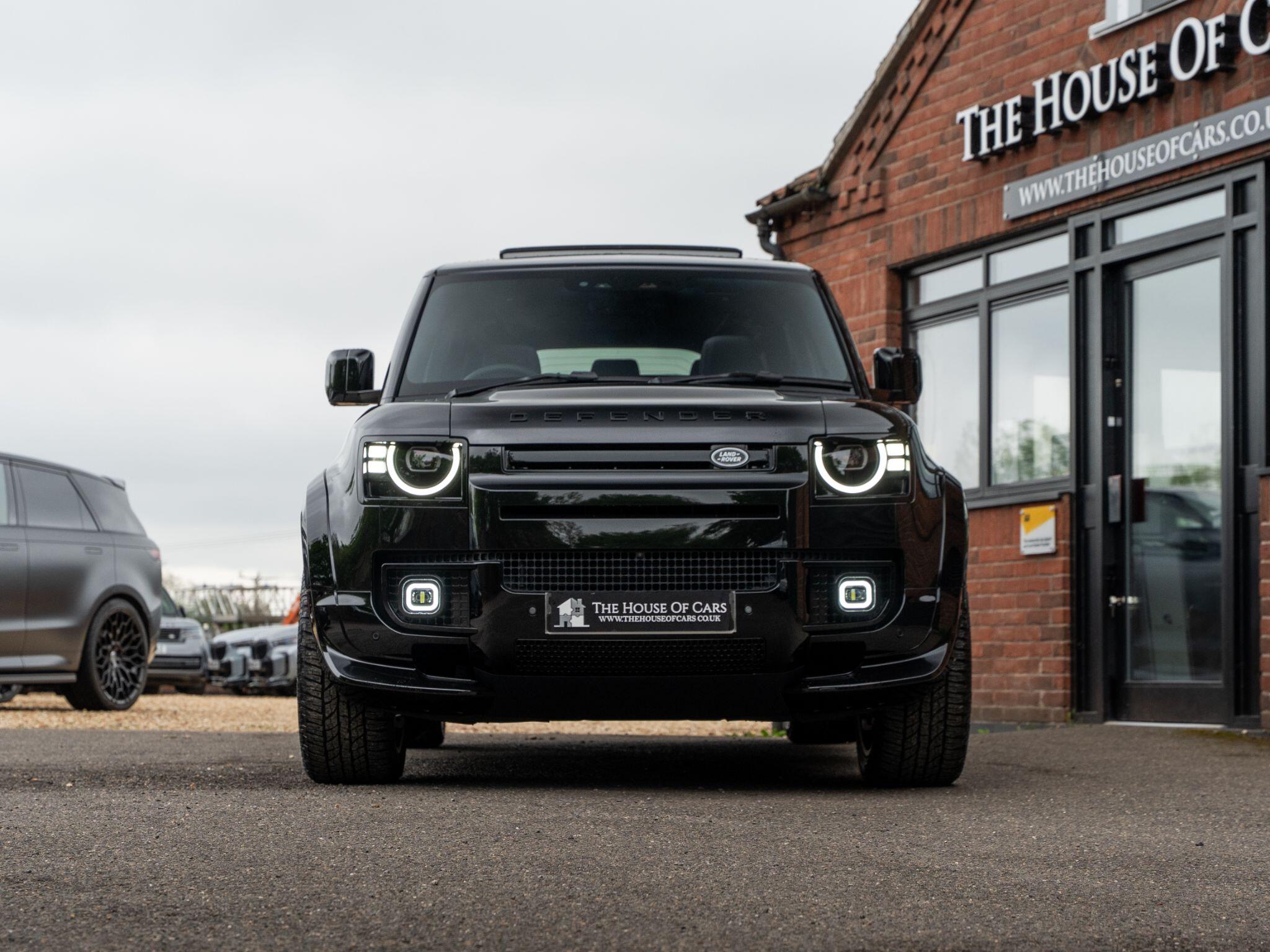 Land Rover Defender 110 view 2