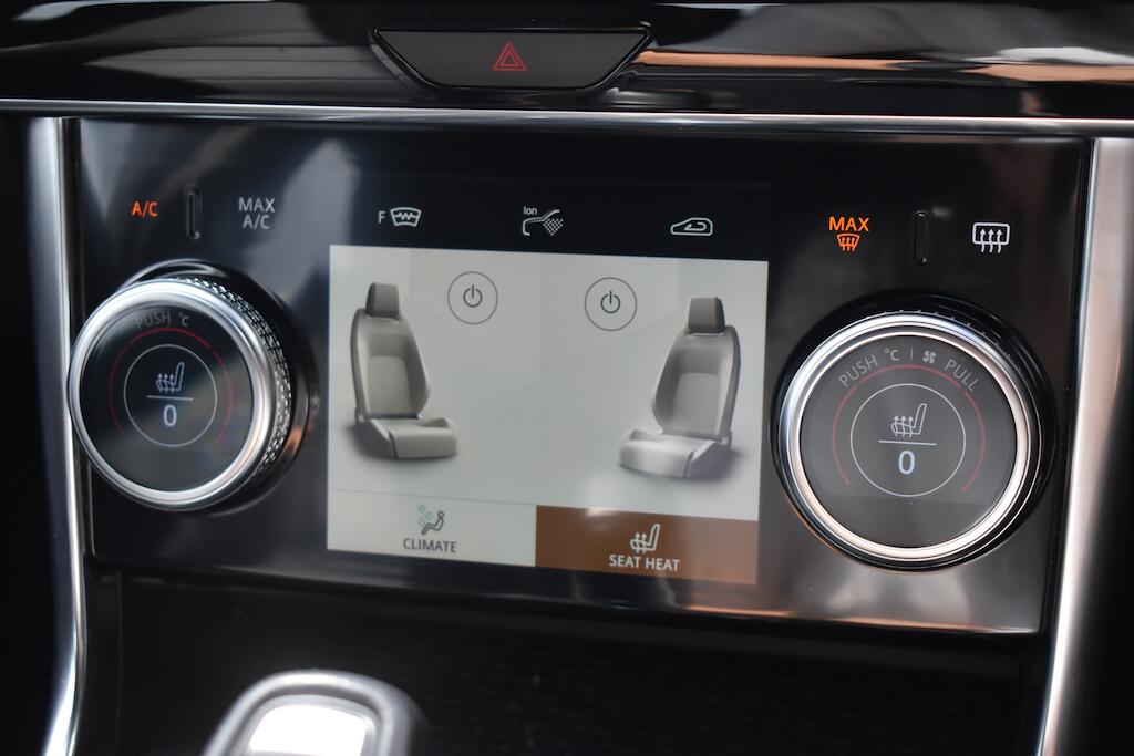 Jaguar Xe view 16