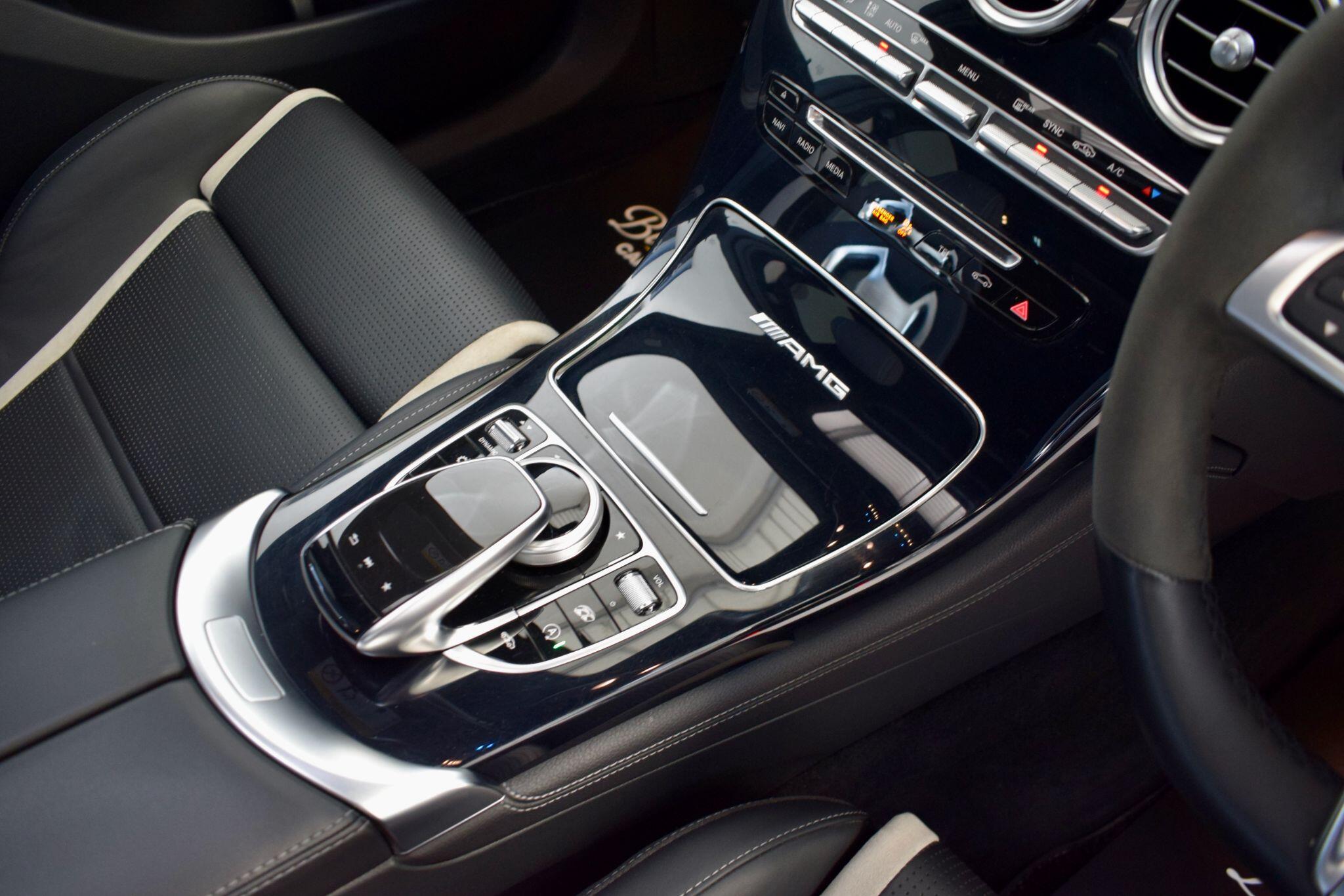 Mercedes-Benz GLC view 12