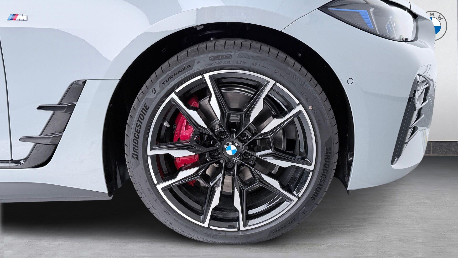 BMW I4 view 14