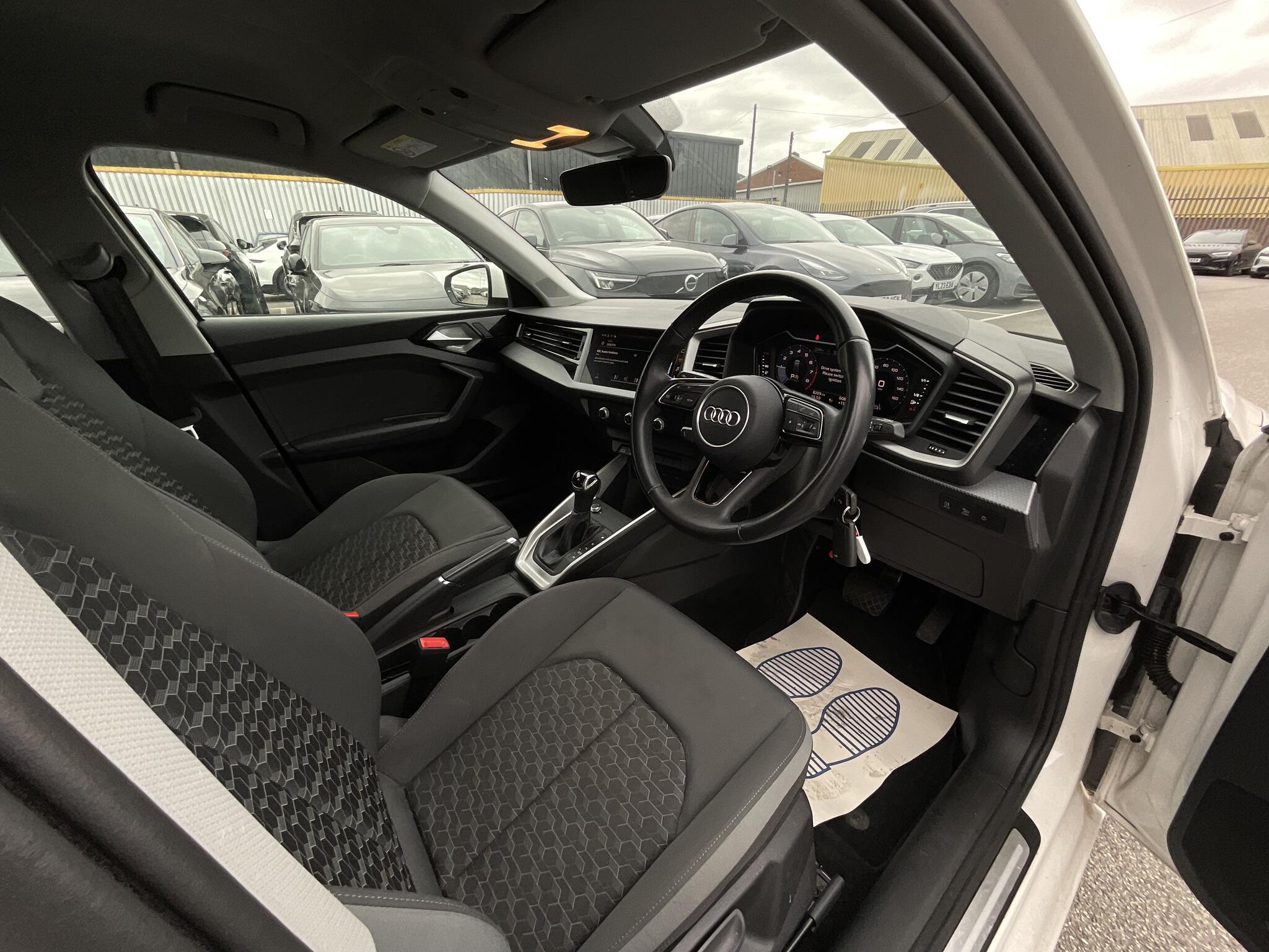 Audi A1 view 2