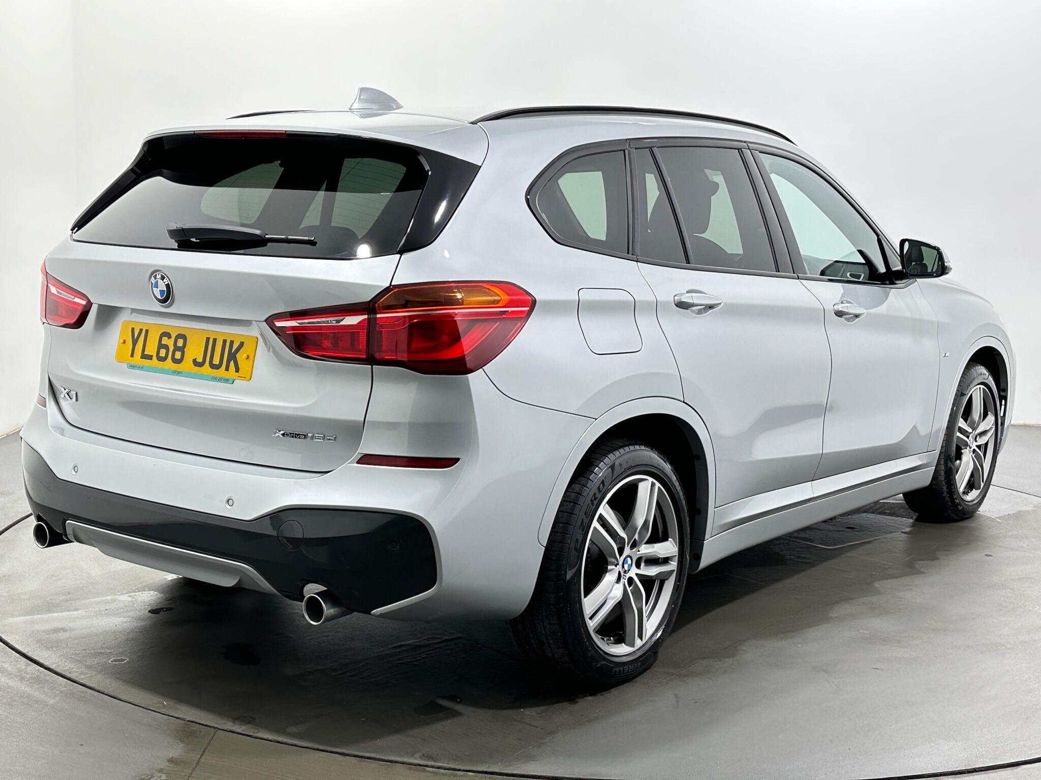BMW X1 view 8