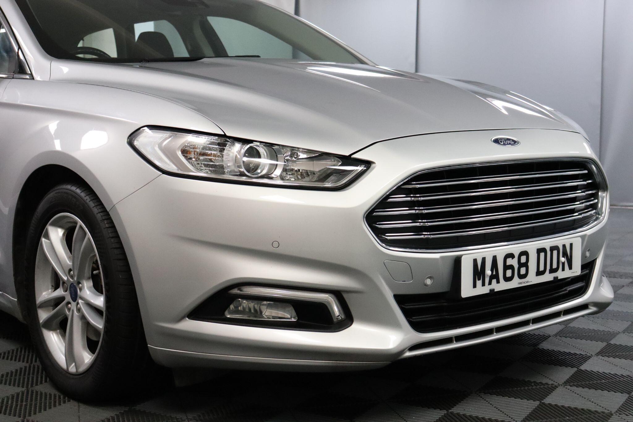 Ford Mondeo view 24