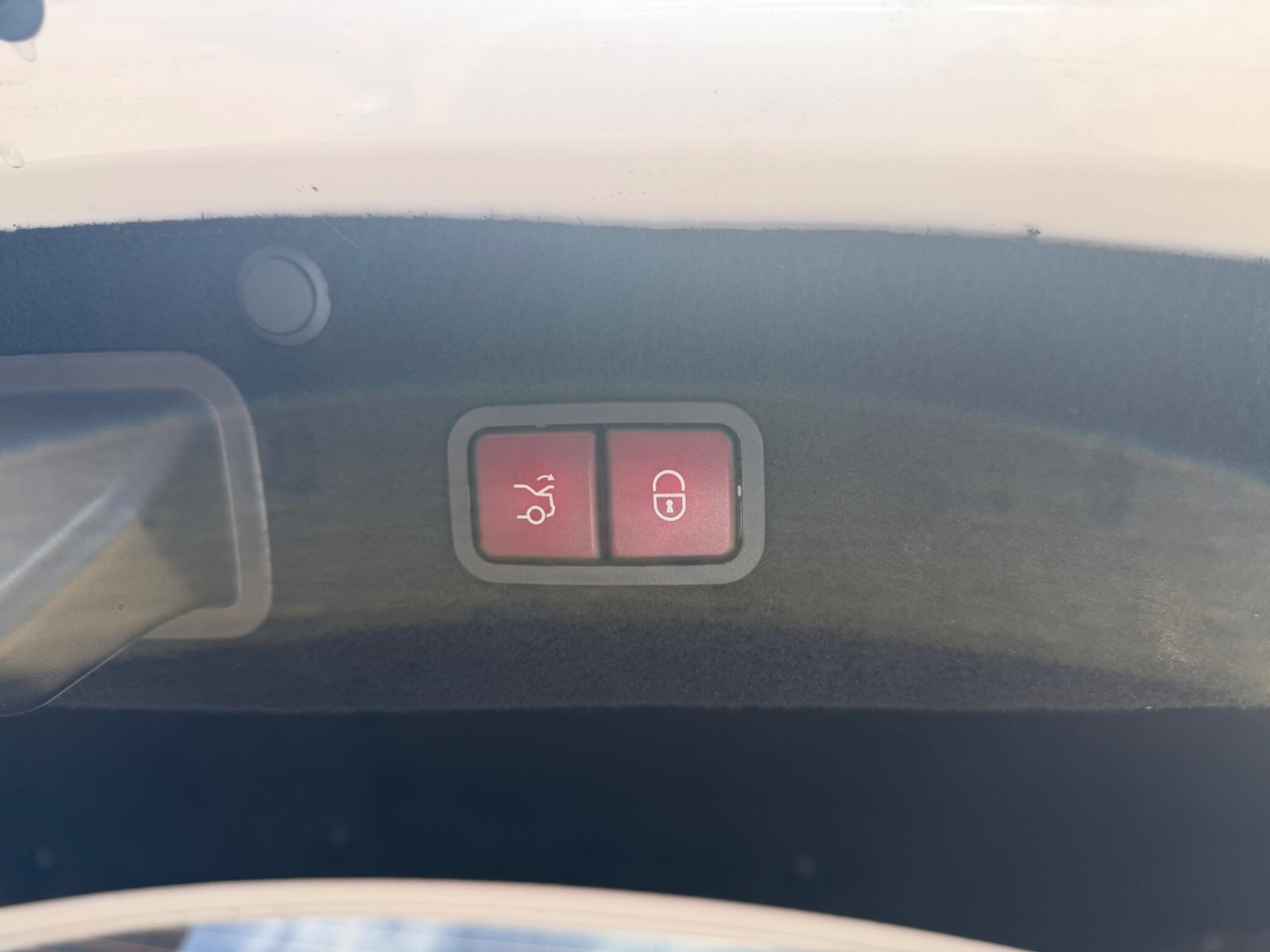 Mercedes-Benz S Class view 41