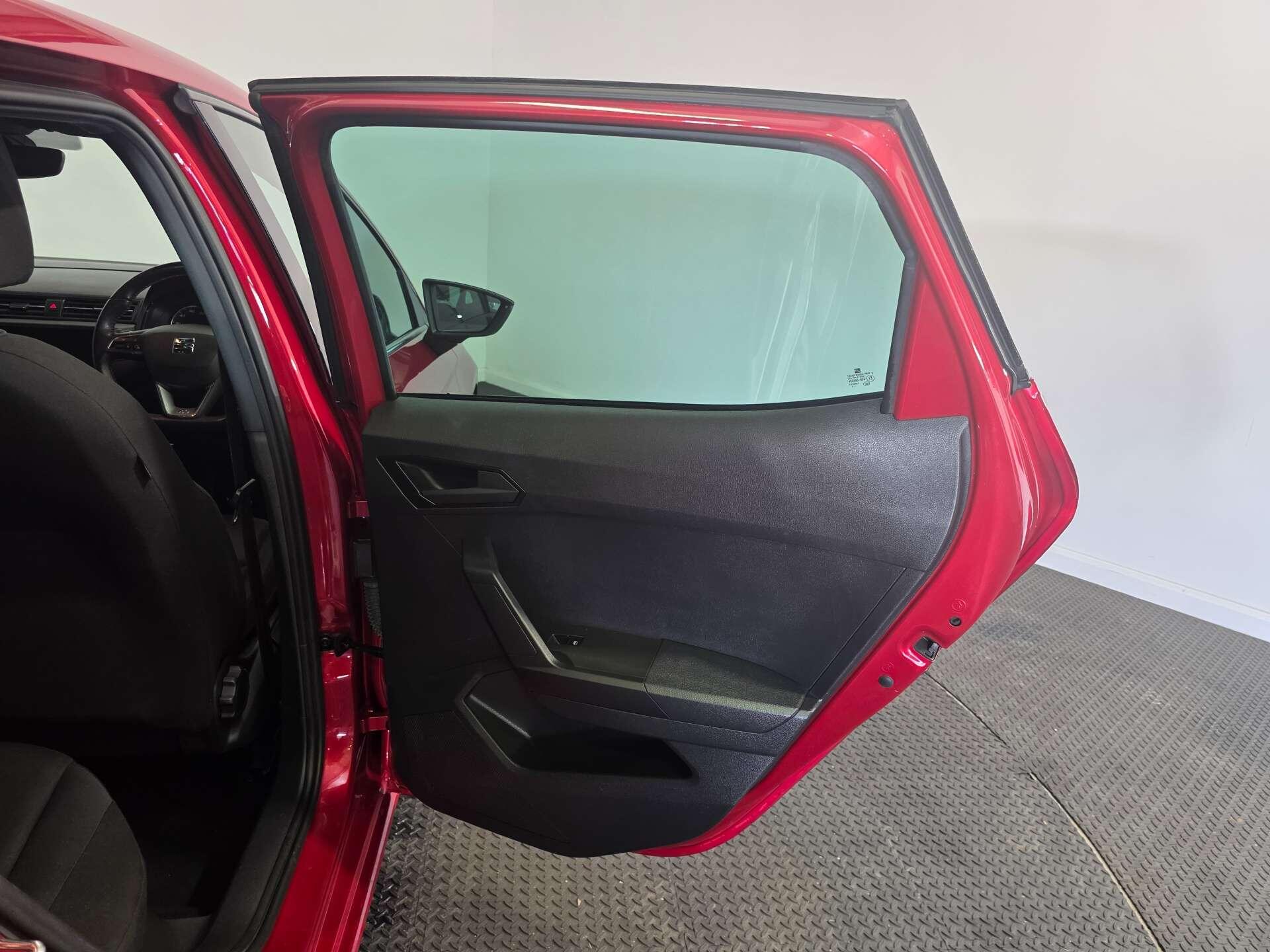 SEAT Ibiza view 35