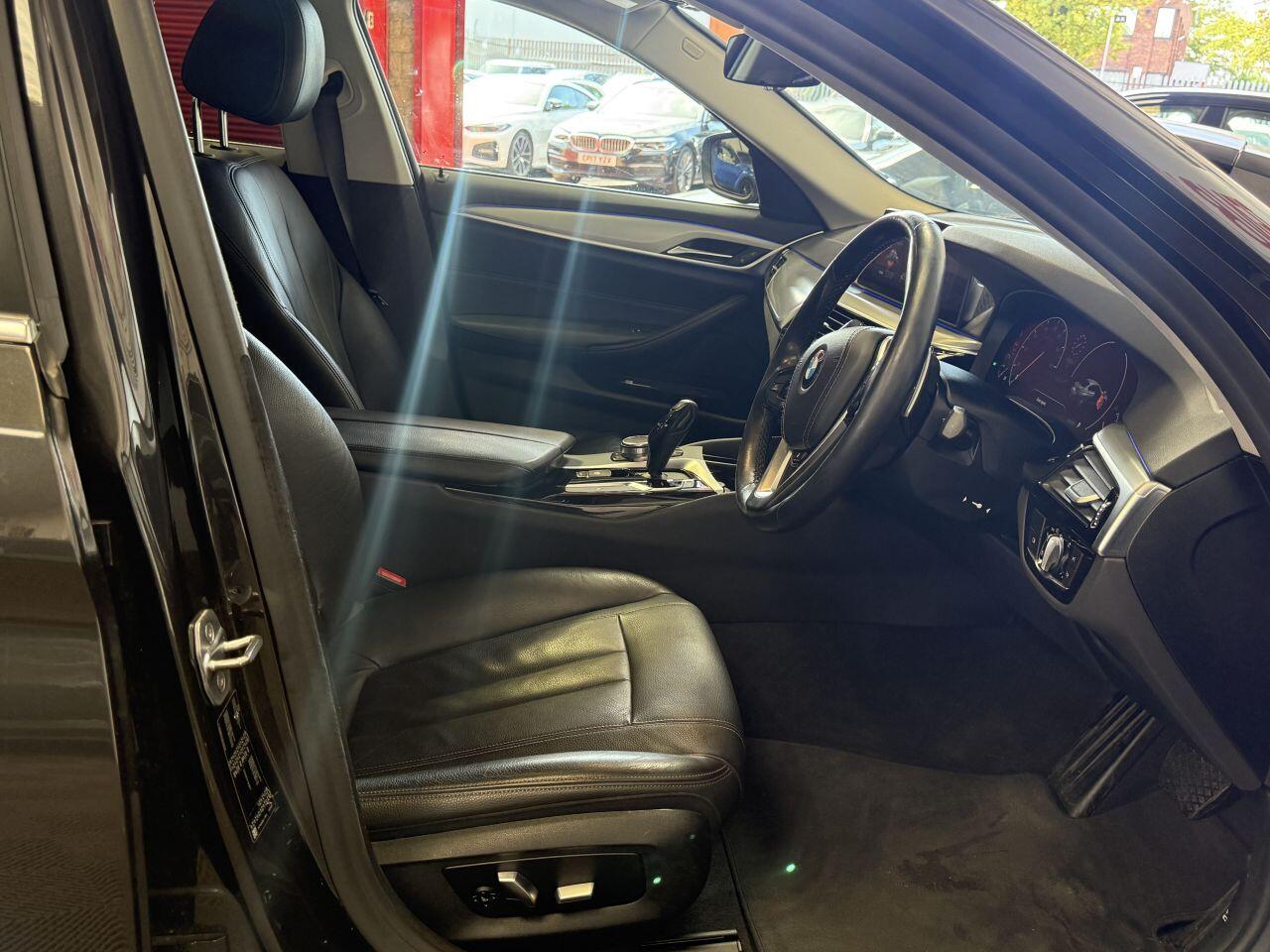 BMW 5 Series view 26