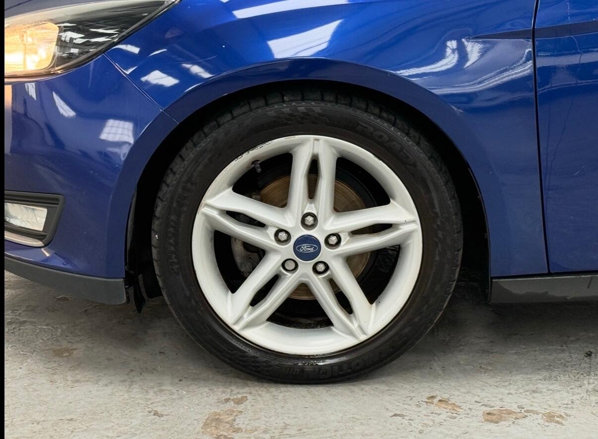 2016 Ford Focus 1.5 TDCi Titanium Euro 6 (s/s) 5dr • 118,500 miles image 14