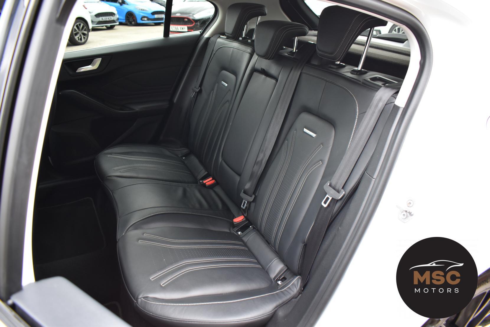 Ford Focus view 41
