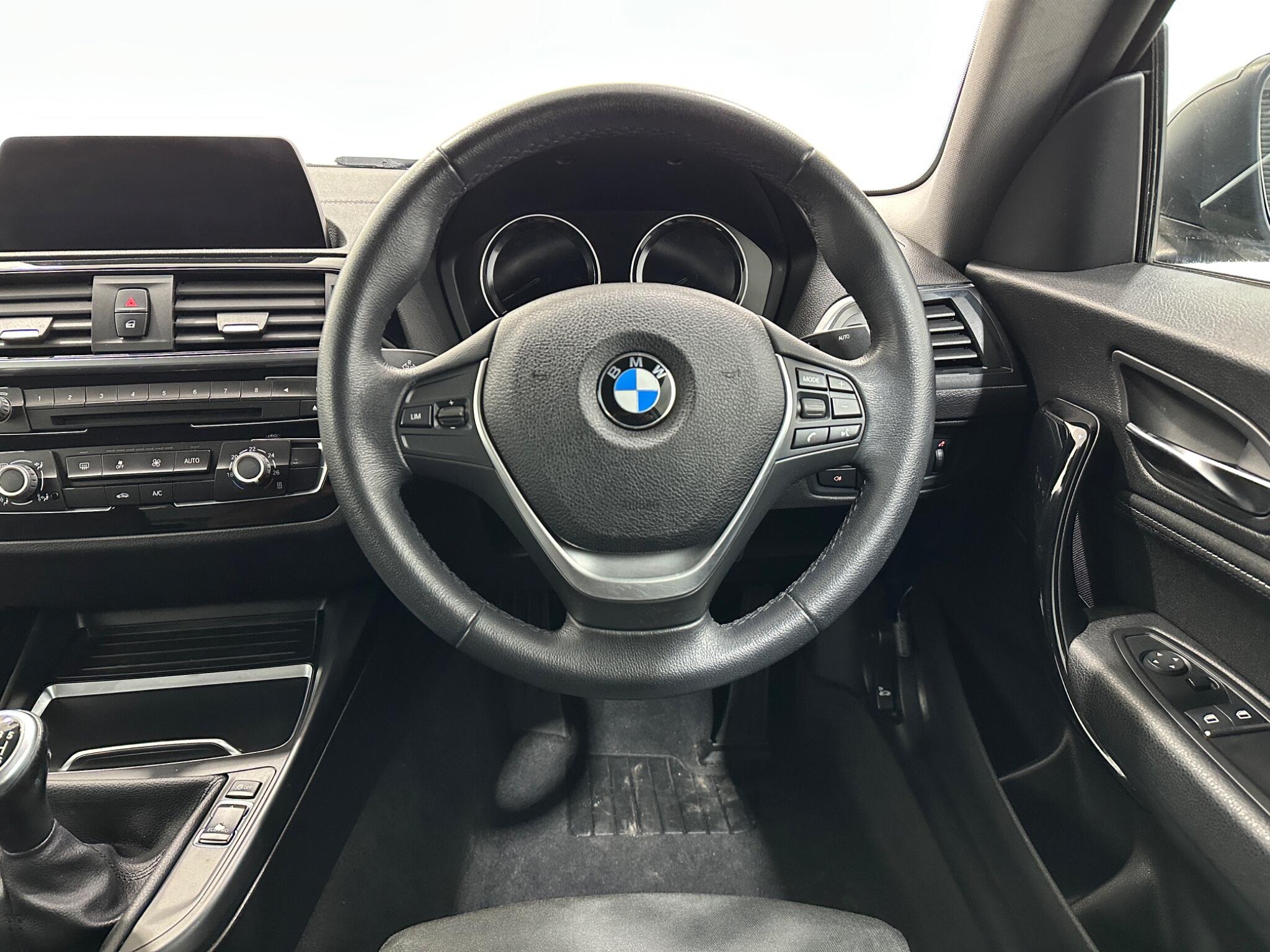 BMW 2 Series view 13