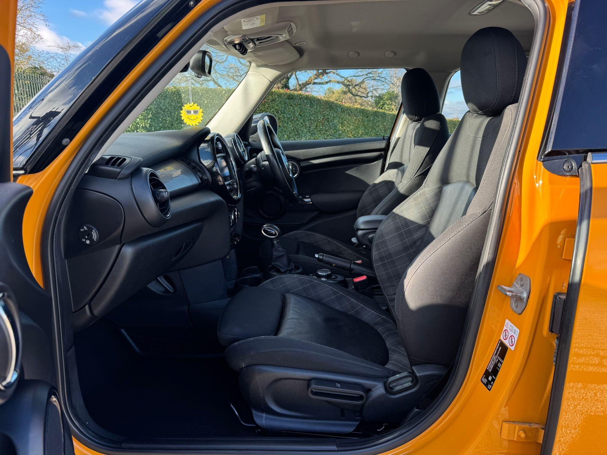 2018 MINI Hatch 1.5 Cooper Steptronic Euro 6 (s/s) 5dr • 107,132 miles image 21