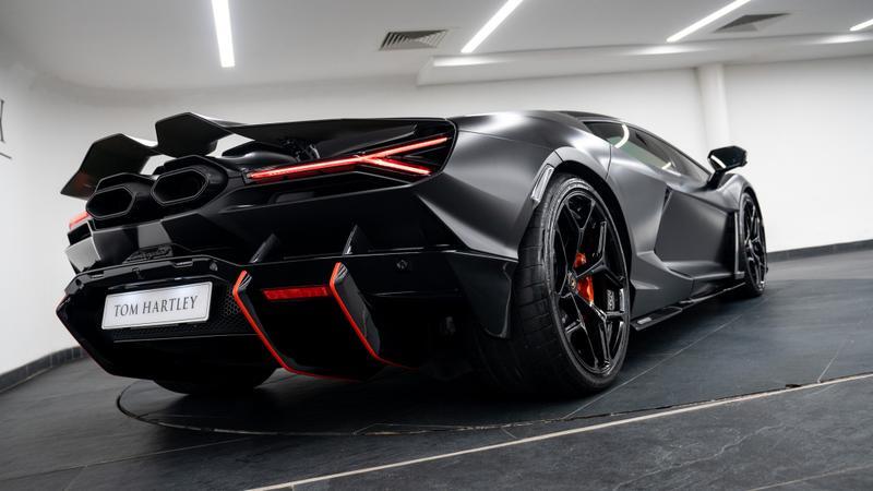 Lamborghini Revuelto view 15