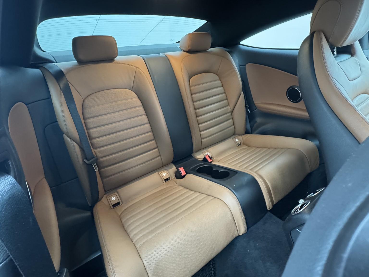 Mercedes-Benz C-Class view 11