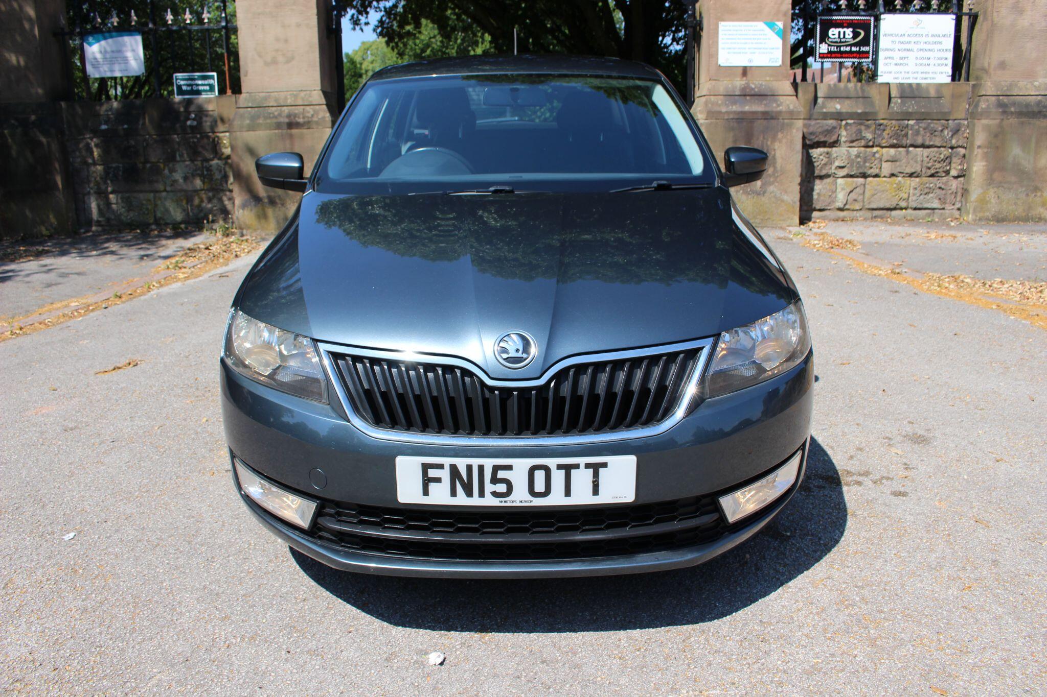 Skoda Rapid Spaceback view 8