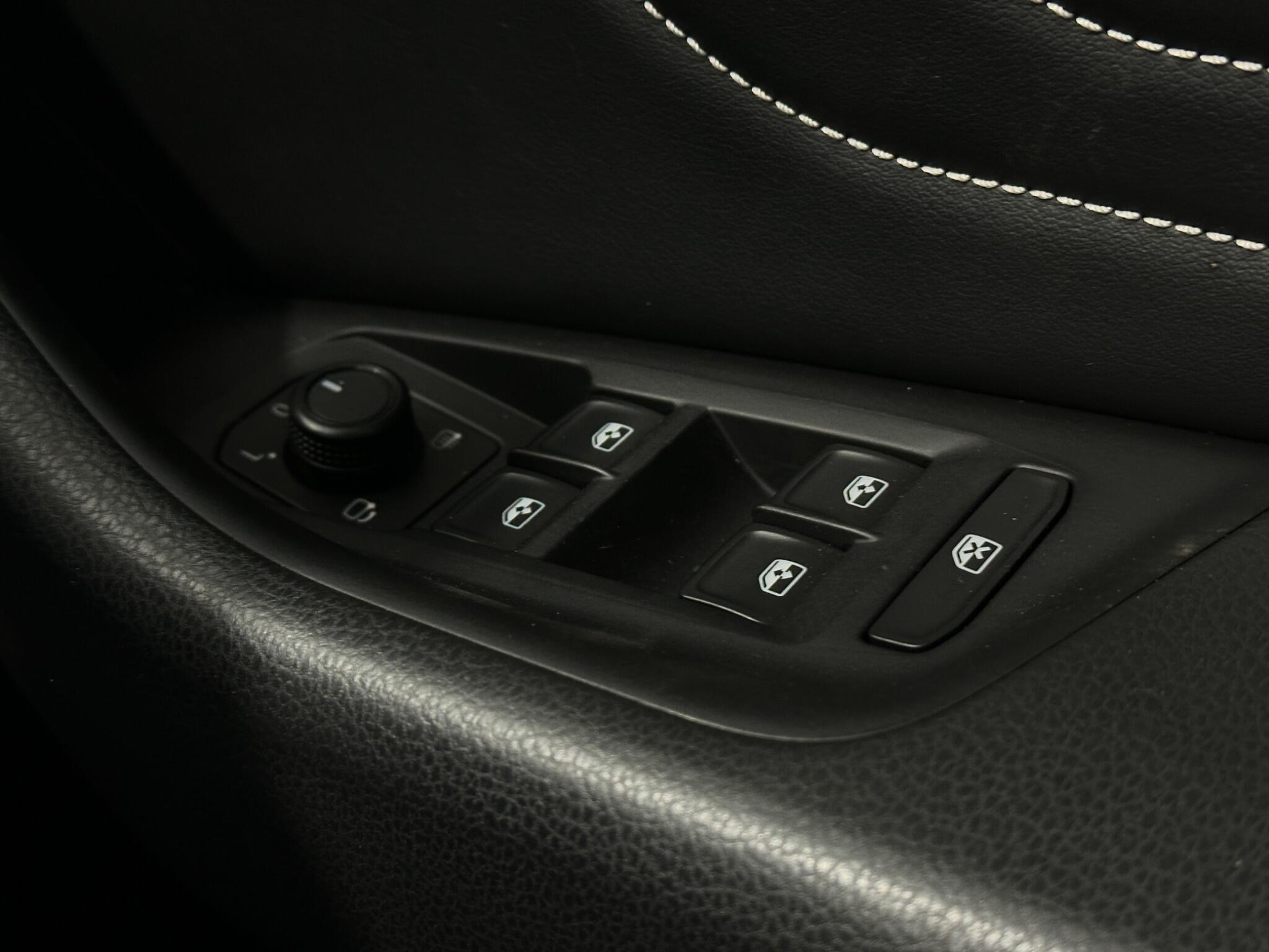 Volkswagen Passat view 18