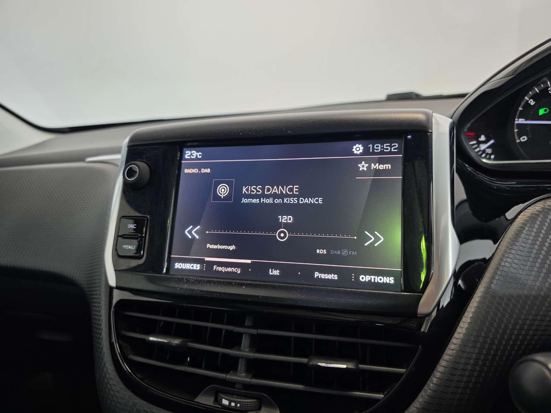 Peugeot 2008 view 26