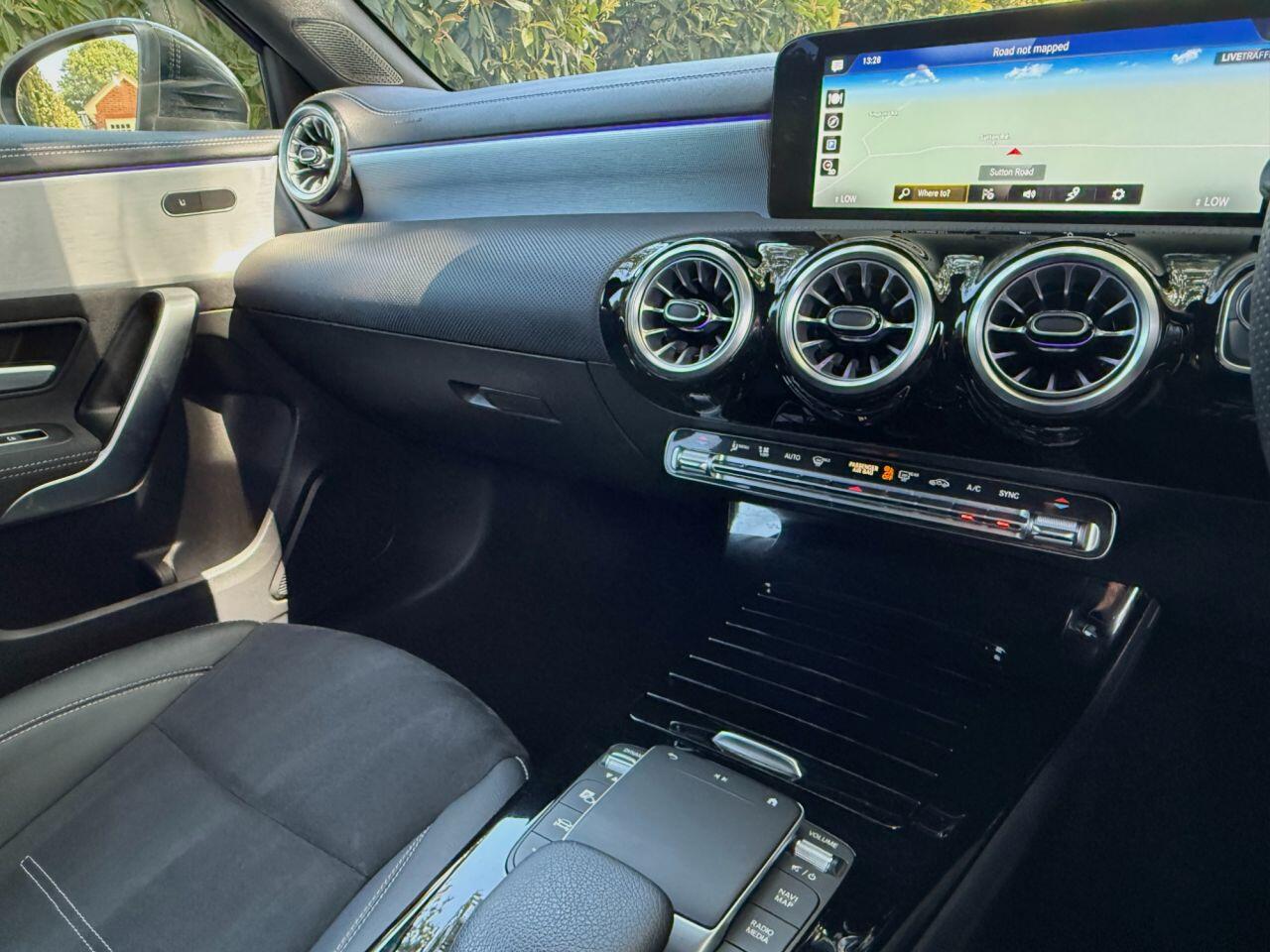 Mercedes-Benz A-Class view 25