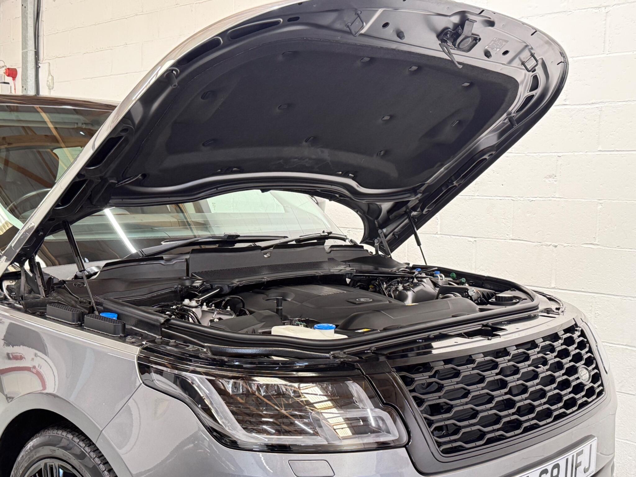 Land Rover Range Rover view 29