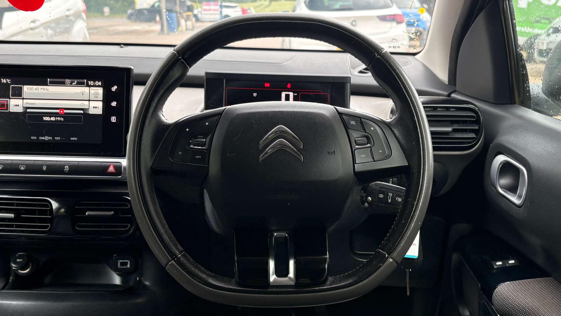 Citroen C4 Cactus view 18