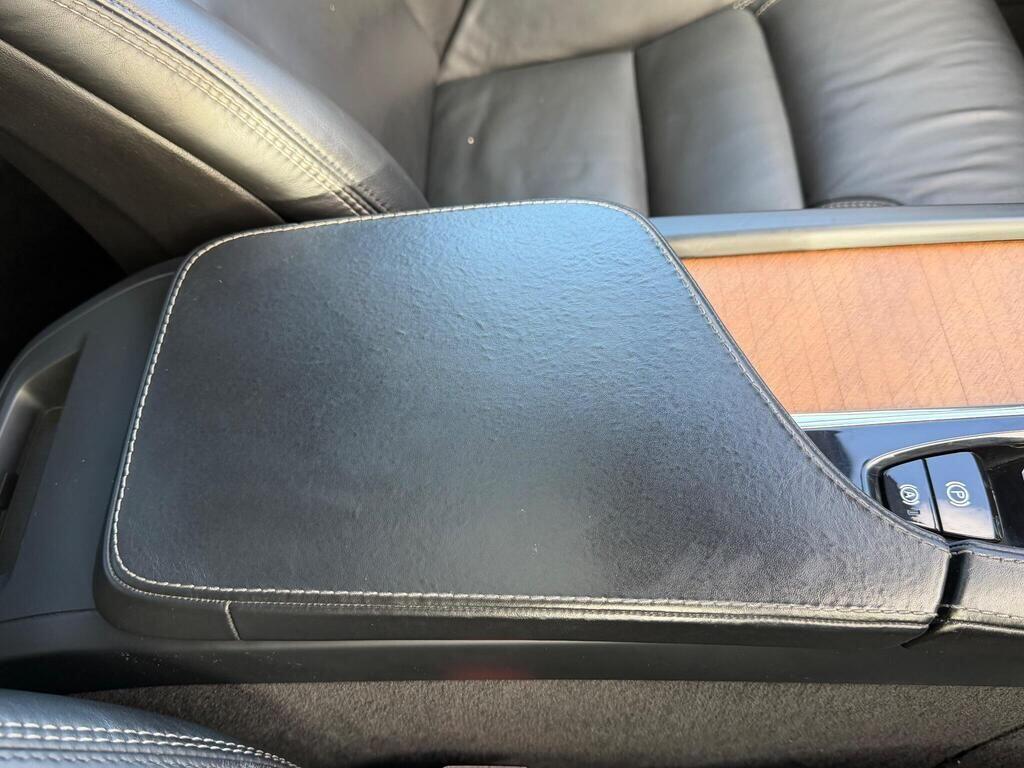 Volvo S90 view 45