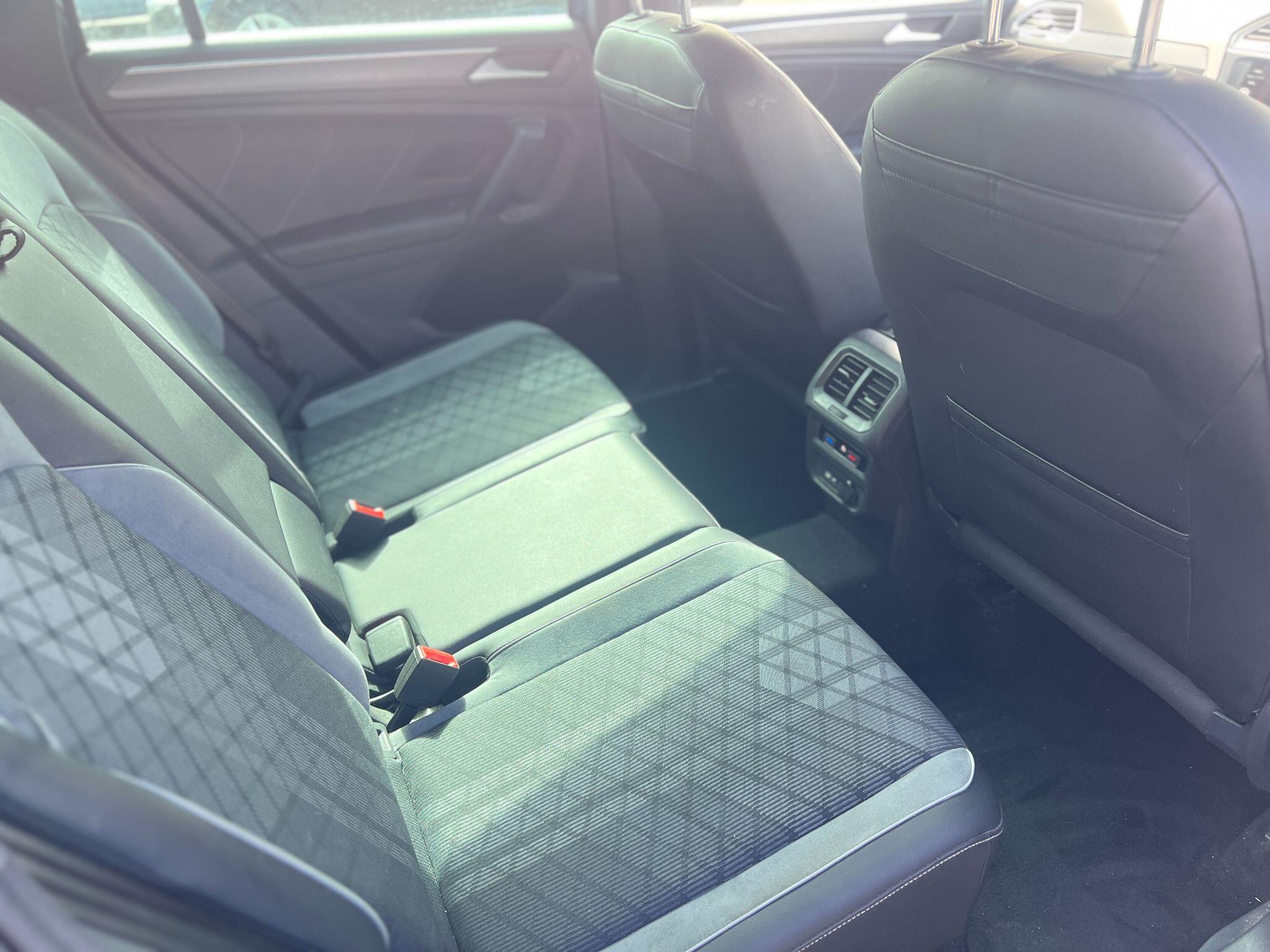 Volkswagen Tiguan view 11