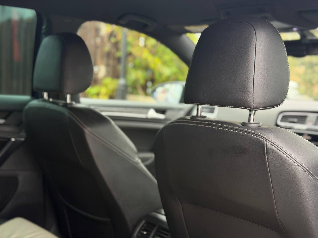Volkswagen Golf view 16