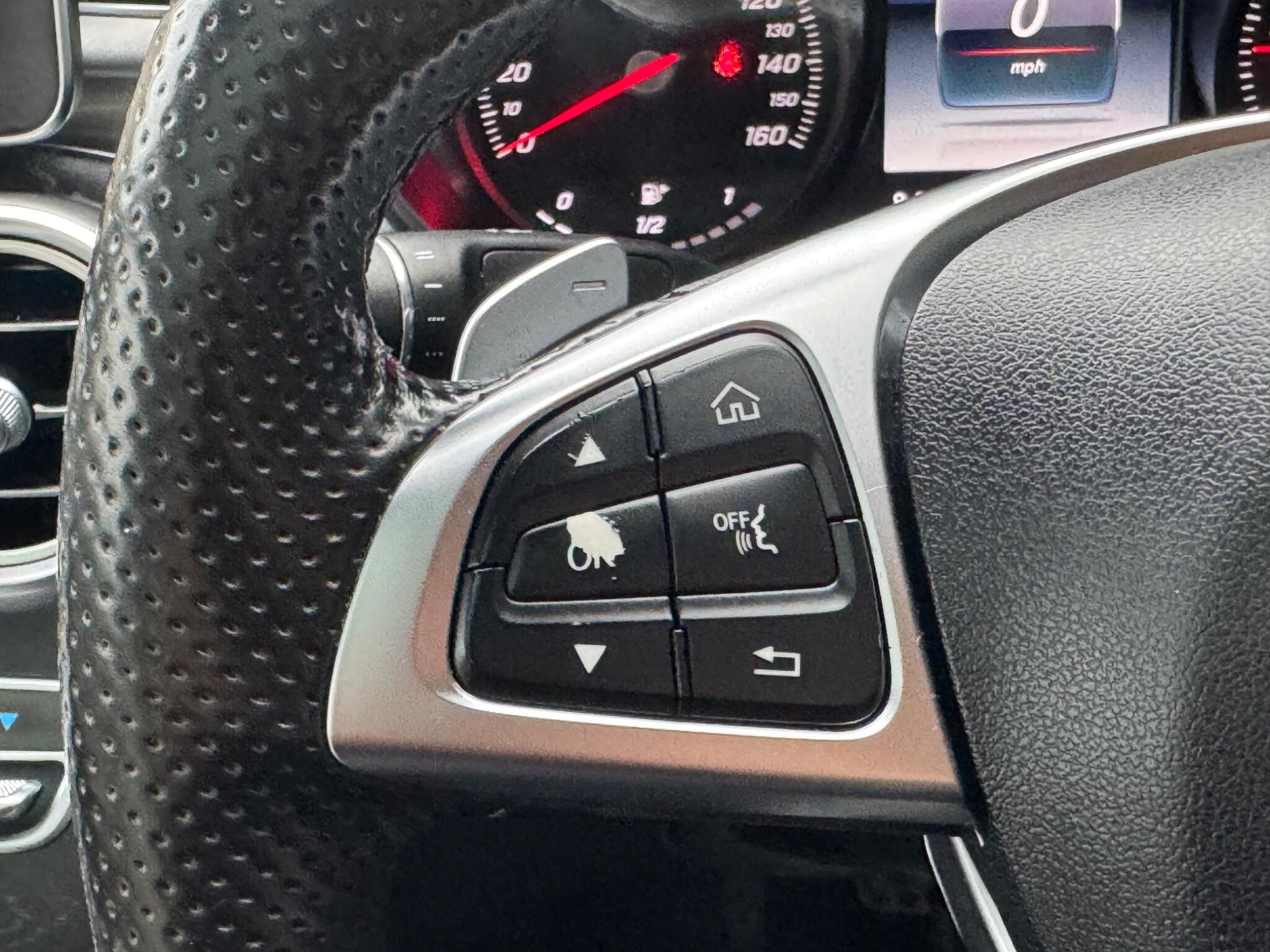Mercedes-Benz C Class view 21
