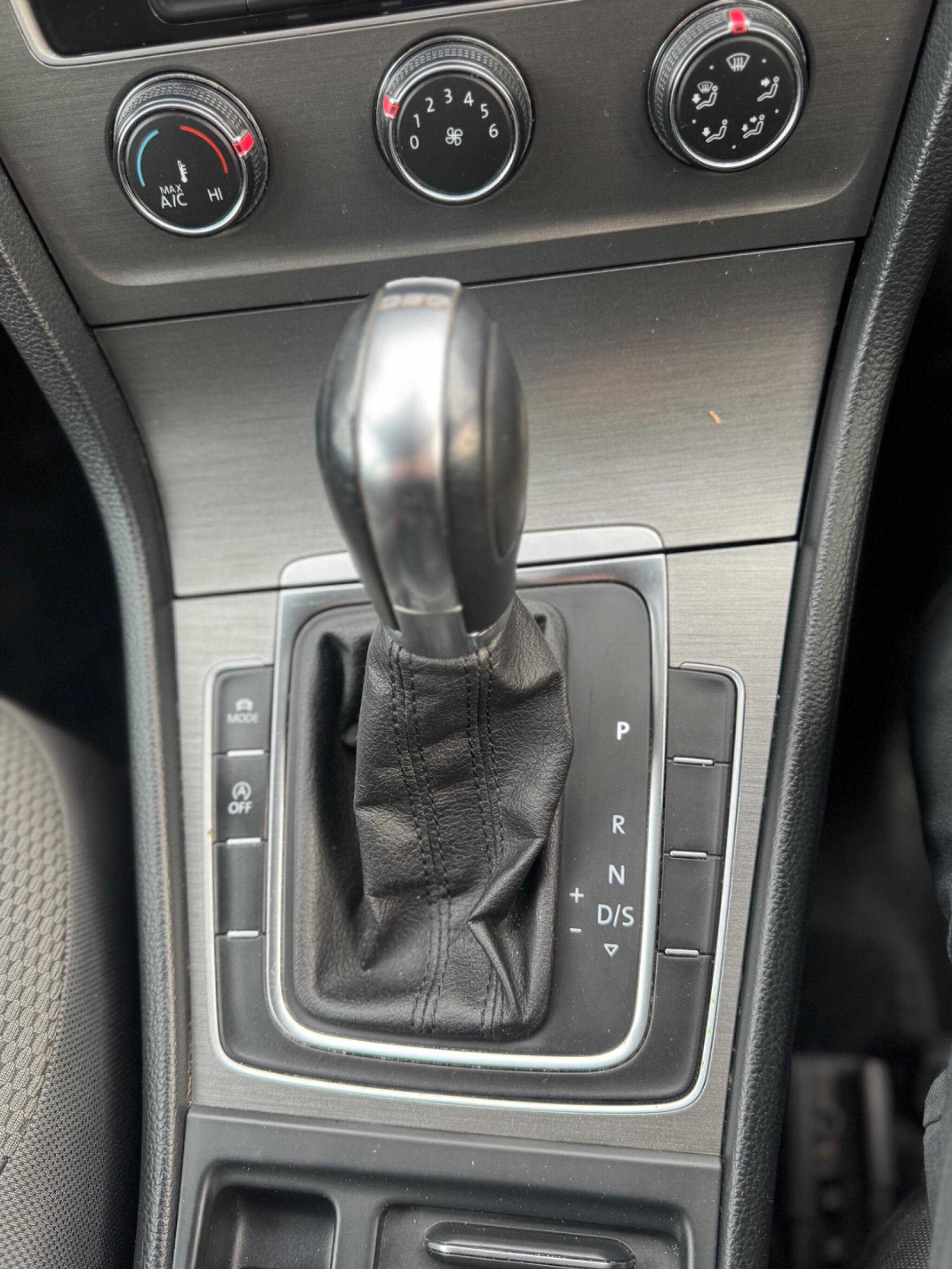 2013 Volkswagen Golf 1.4 TSI BlueMotion Tech SE DSG Euro 5 (s/s) 5dr image 38