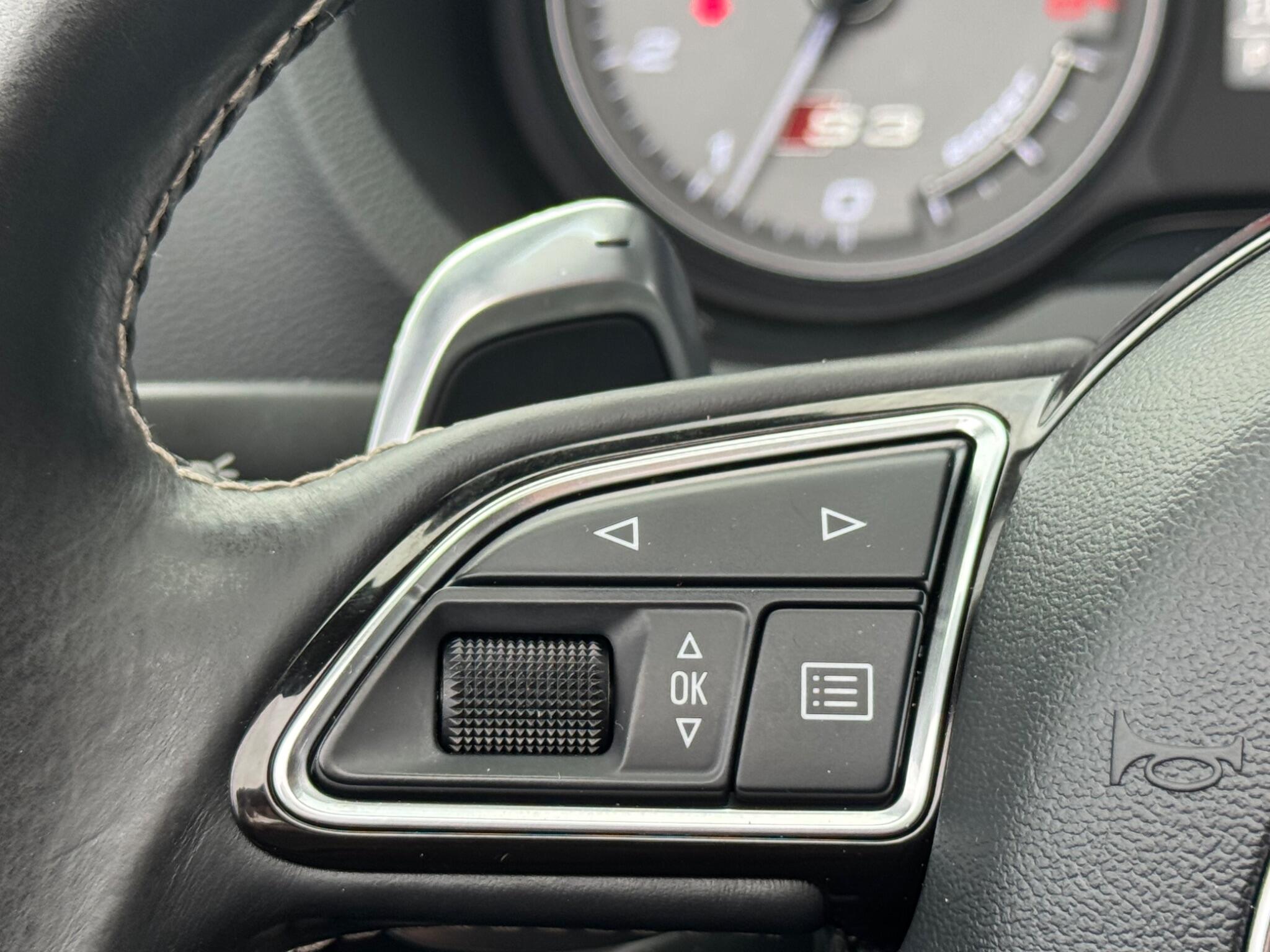 Audi Cabriolet view 16