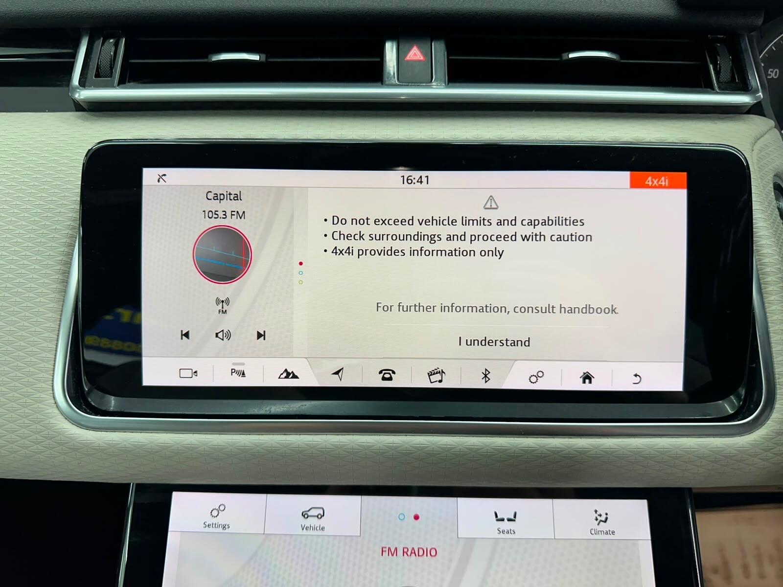 Land Rover Range Rover Velar view 45