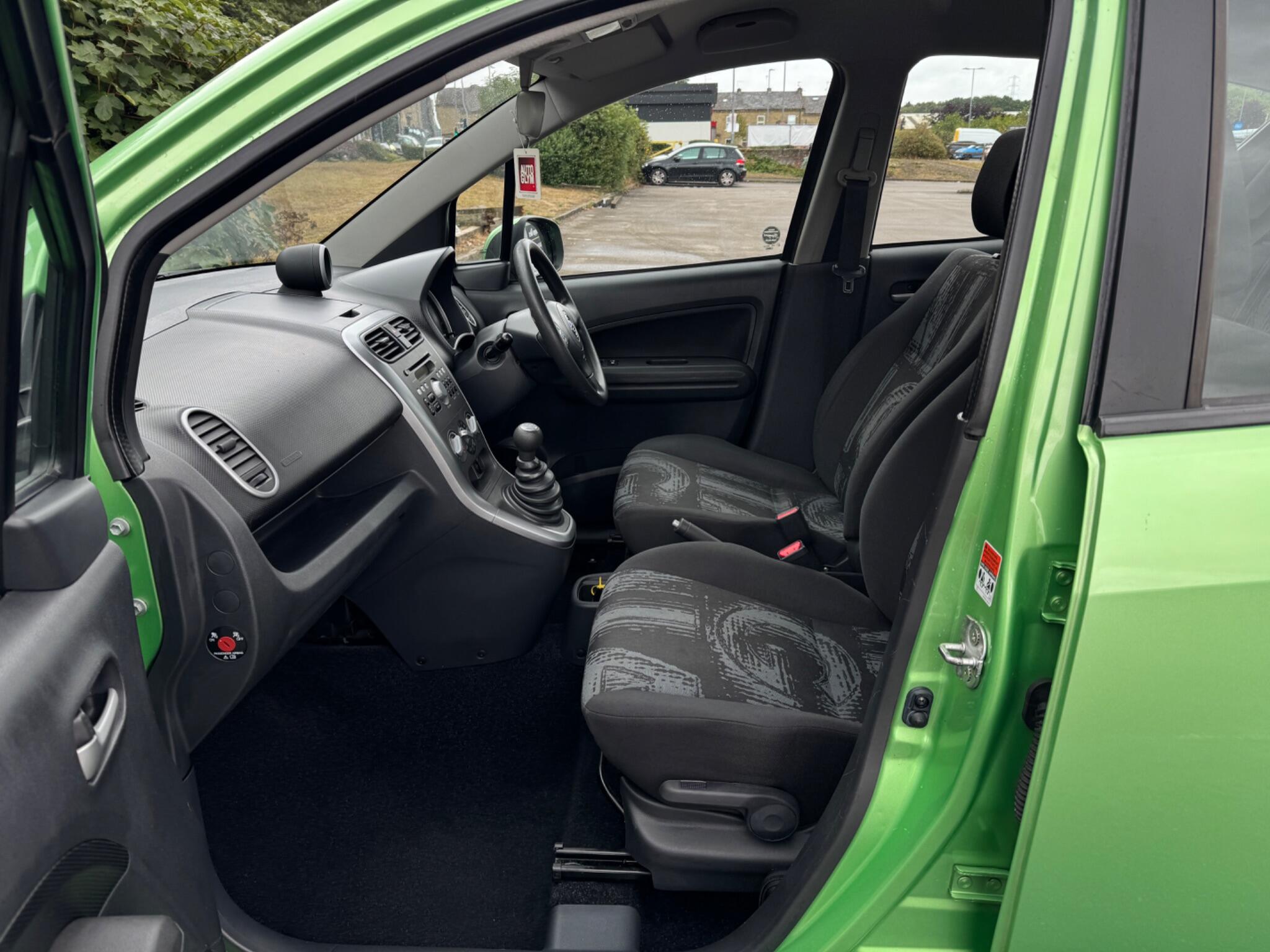 Vauxhall Agila view 37