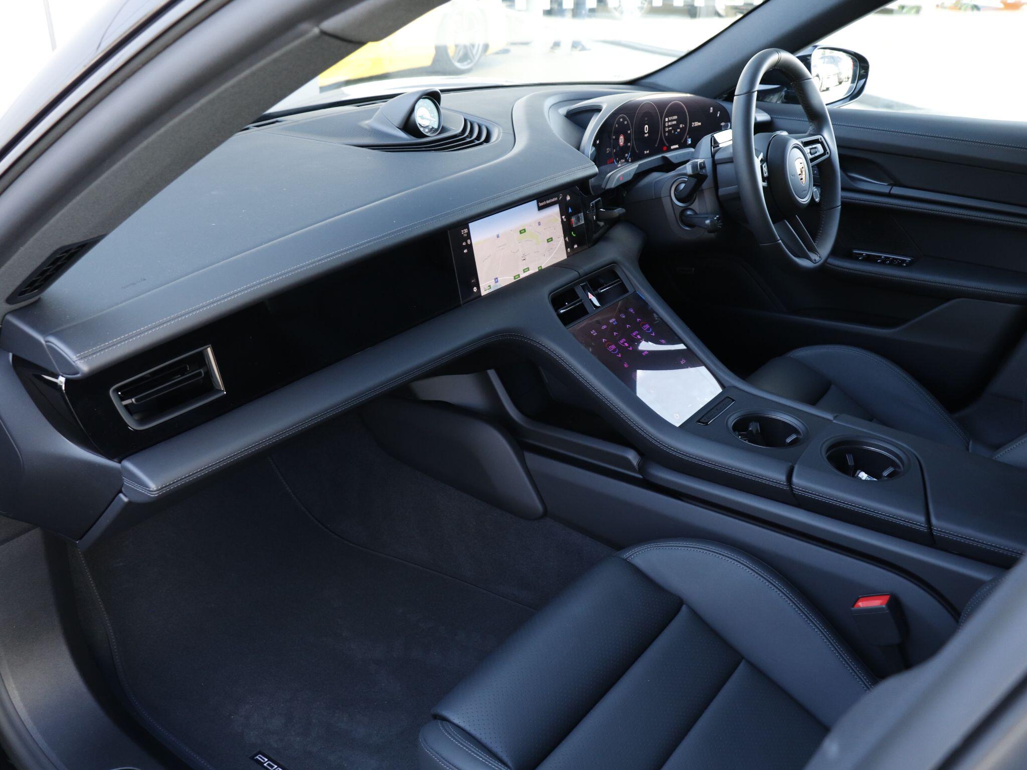 Porsche Taycan view 9