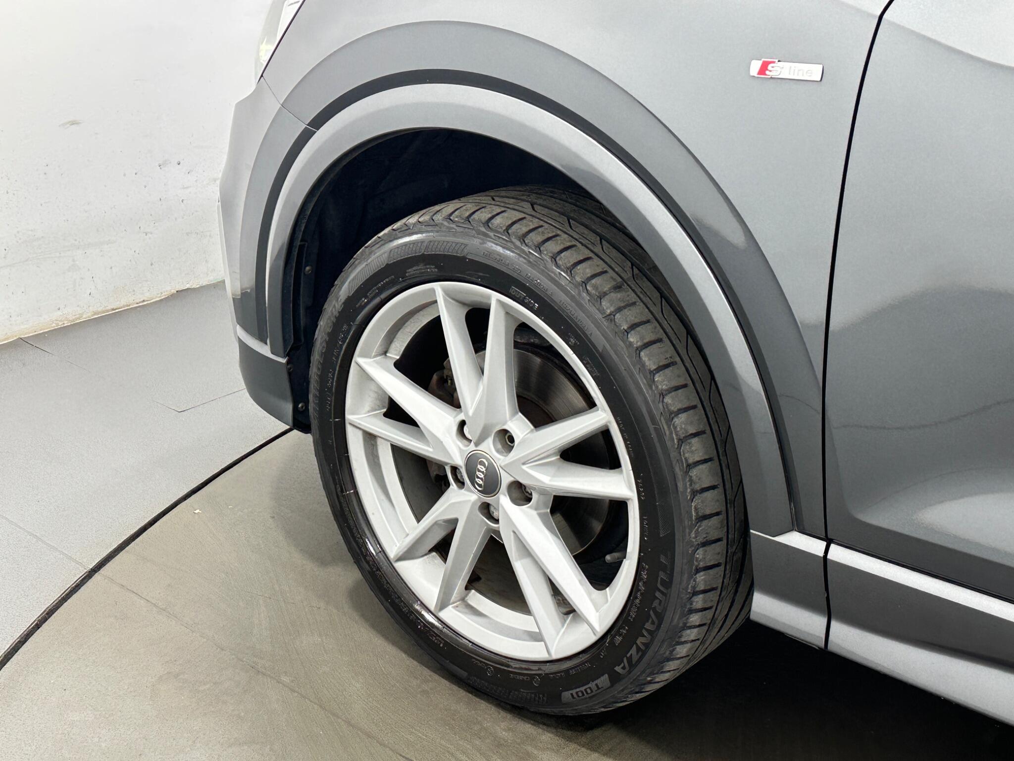 Audi Q2 view 48