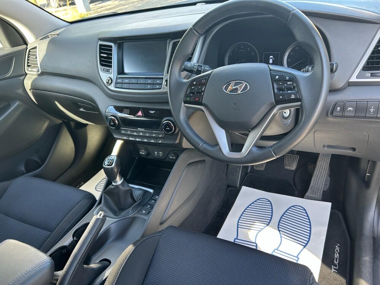 Hyundai Tucson view 2