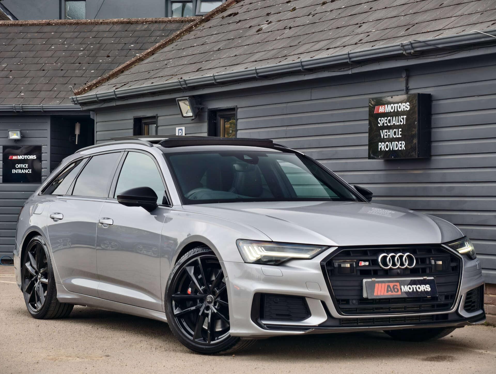 Audi S6 Avant view 4