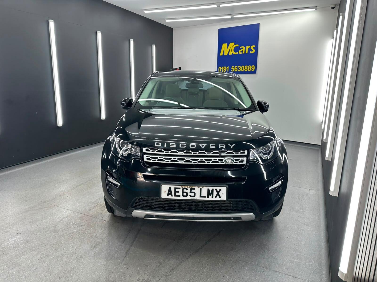Land Rover Discovery Sport view 10