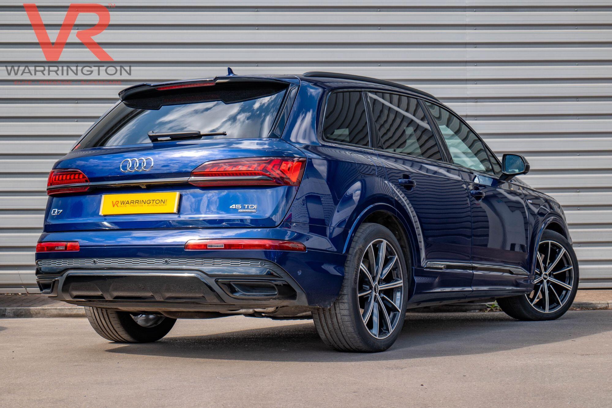 Audi Q7 view 22