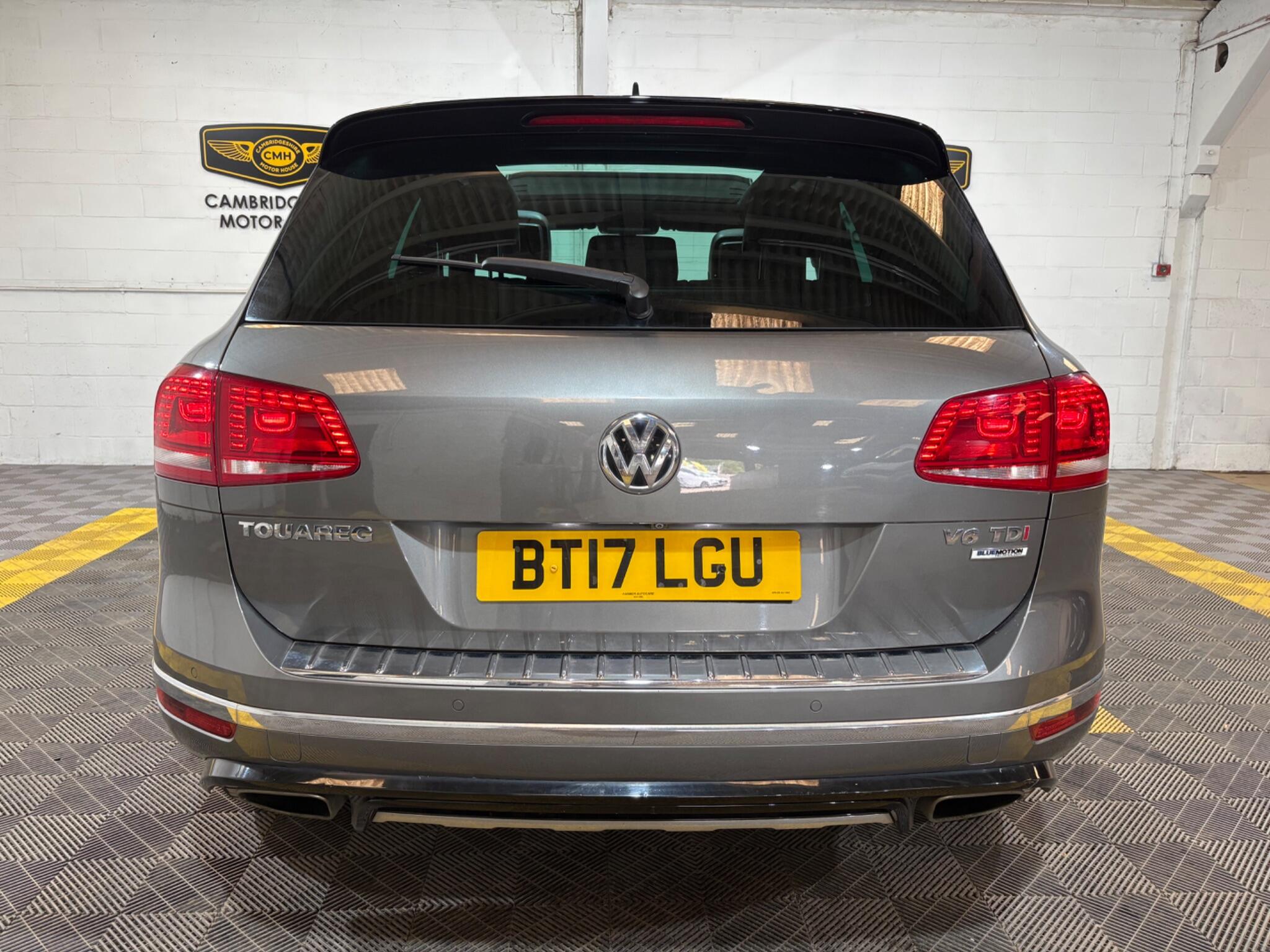 Volkswagen Touareg view 53