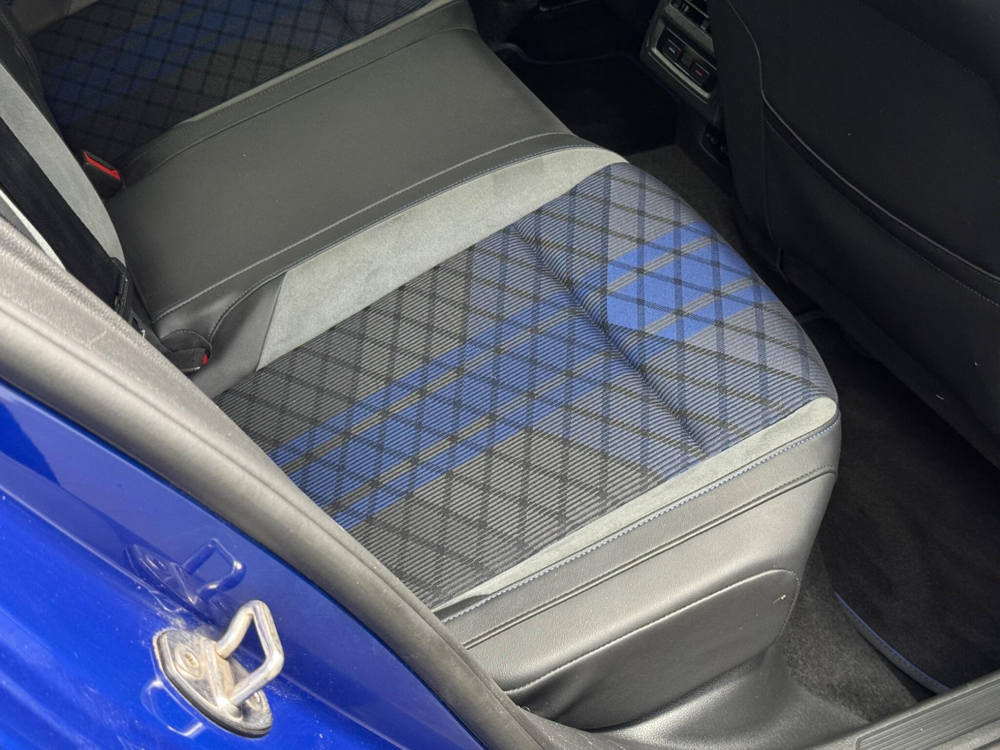 Volkswagen Golf view 46
