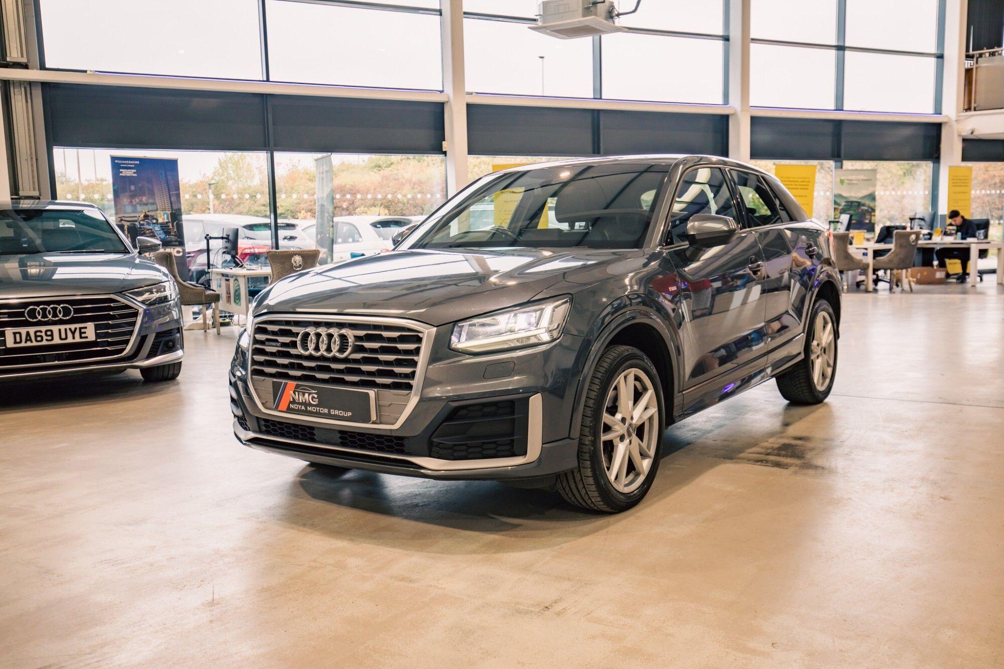 Audi Q2 view 26