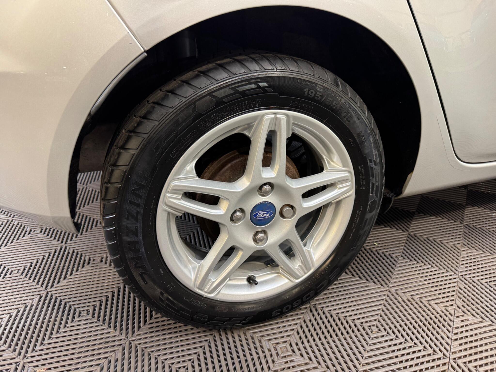 Ford Fiesta view 19