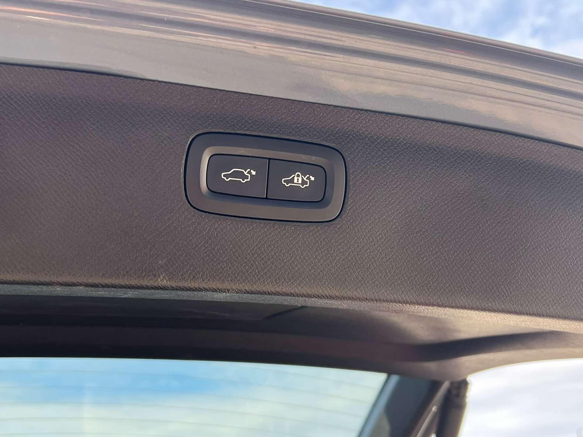 Volvo XC90 view 55