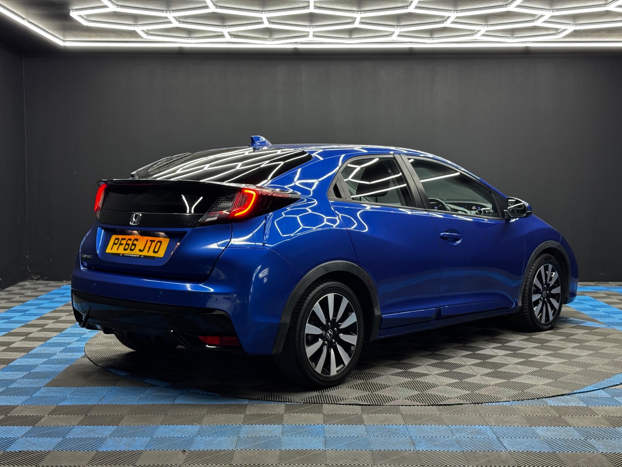 Honda Civic view 5
