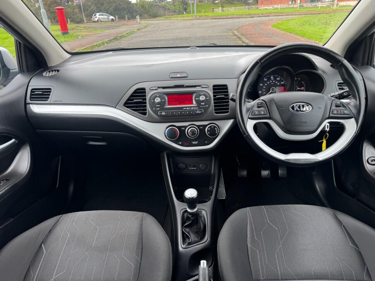 Kia Picanto view 18