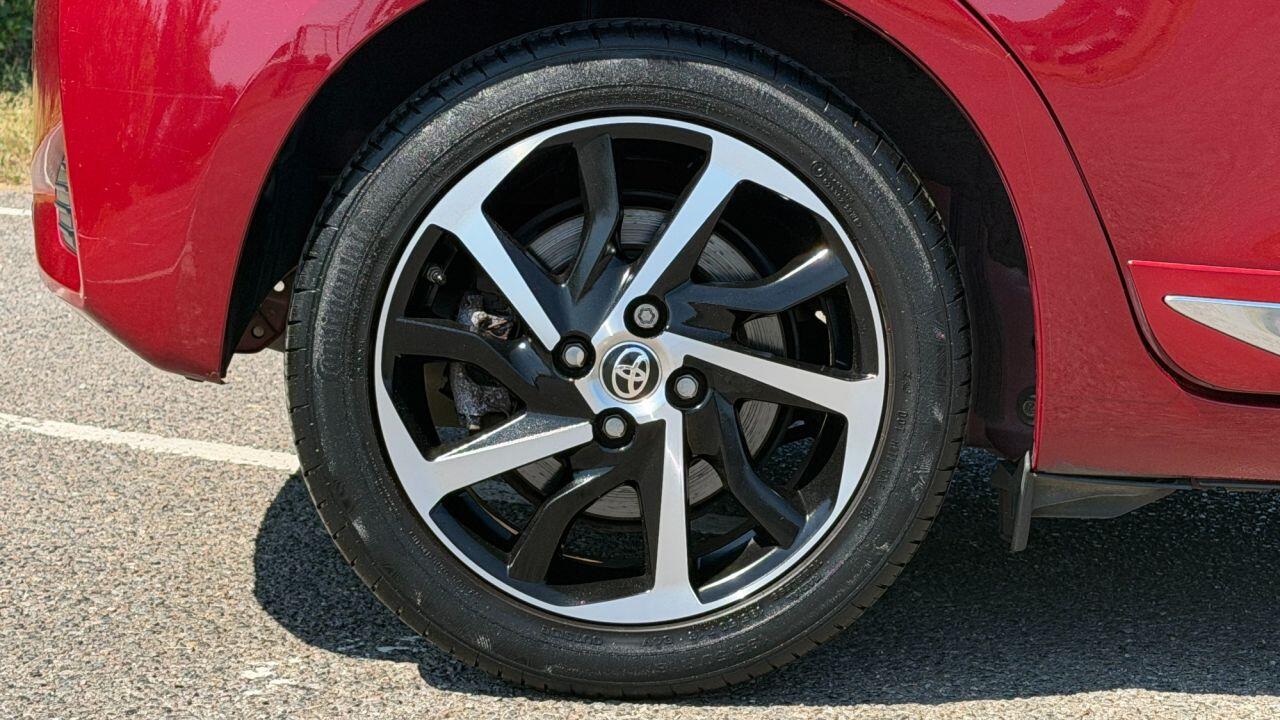 Toyota Yaris view 36